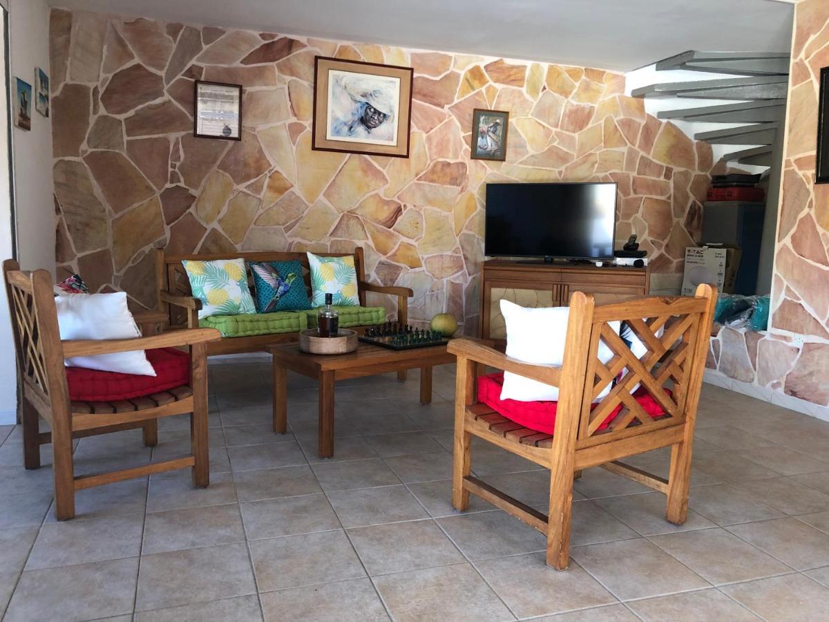 Carline Villa Ле Диамант Екстериор снимка